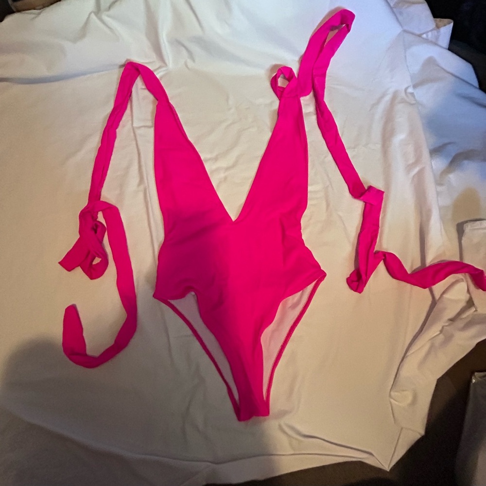 Fashion Nova pink one piece swimsuit. Size L